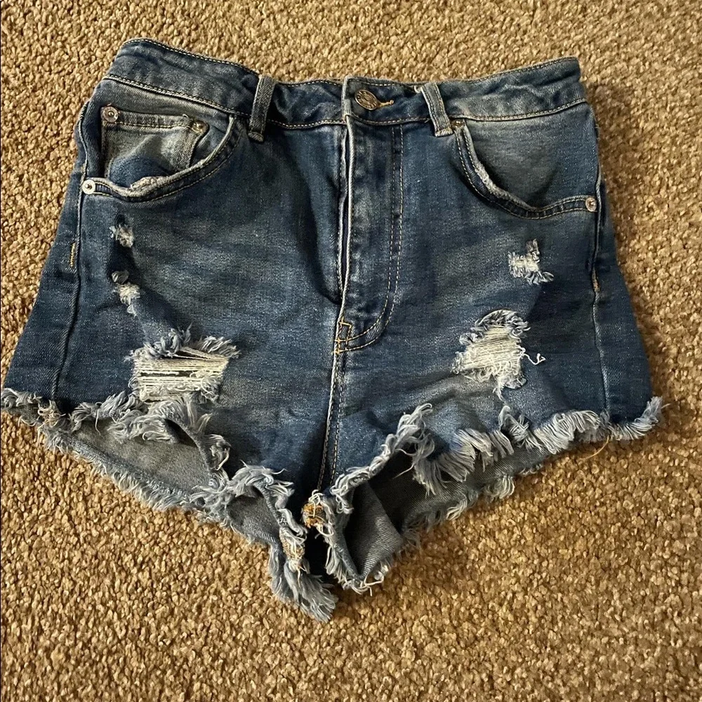 jean shorts 0-2 - Picture 2 of 3